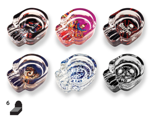8 080 C RYSTAL S KULL A SHTRAY