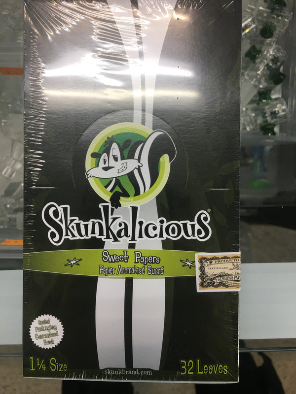 . 2 s kunk a licious 1  1 /4 s ize 3 2 l eaves
