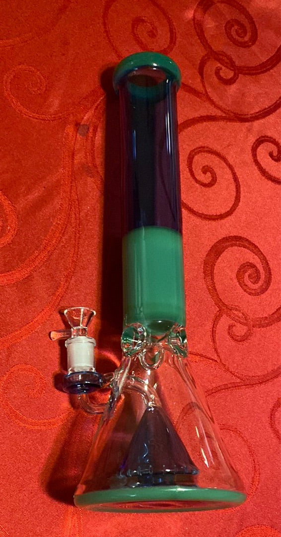 6 1 1 7” B EAKER G reen B lue